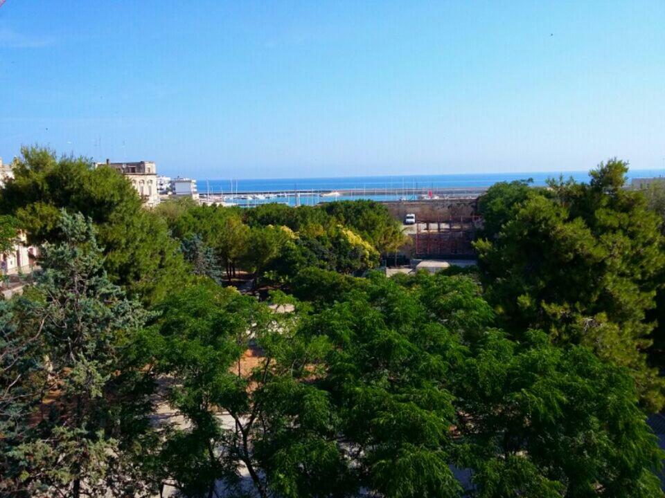 Casa Vacanze La Scalinata Bisceglie Buitenkant foto