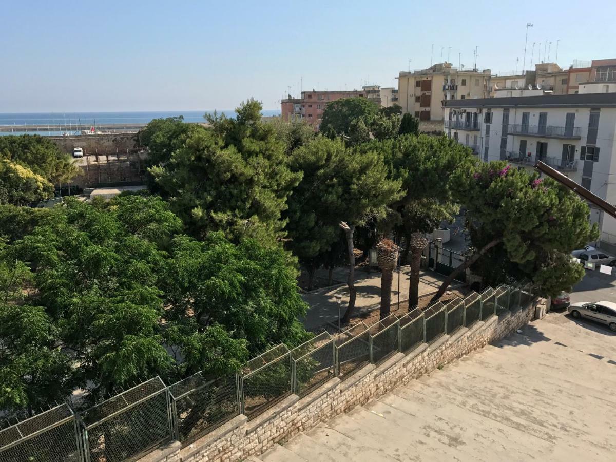 Casa Vacanze La Scalinata Bisceglie Buitenkant foto