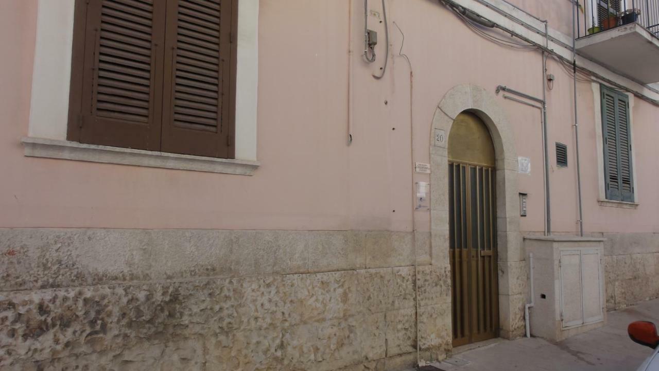 Casa Vacanze La Scalinata Bisceglie Buitenkant foto